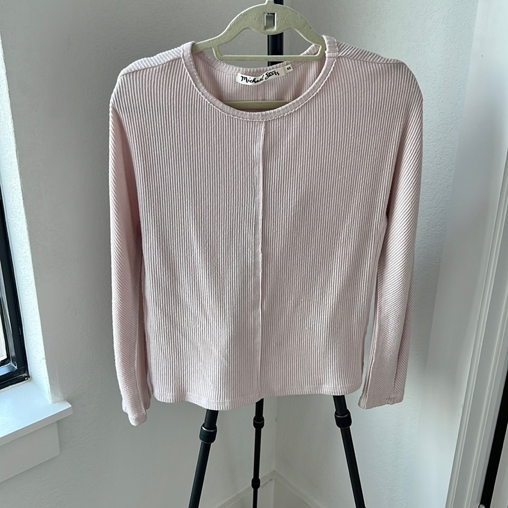 Michael Stars ribbed pink sweater top. Super soft material, lightweight sweater!